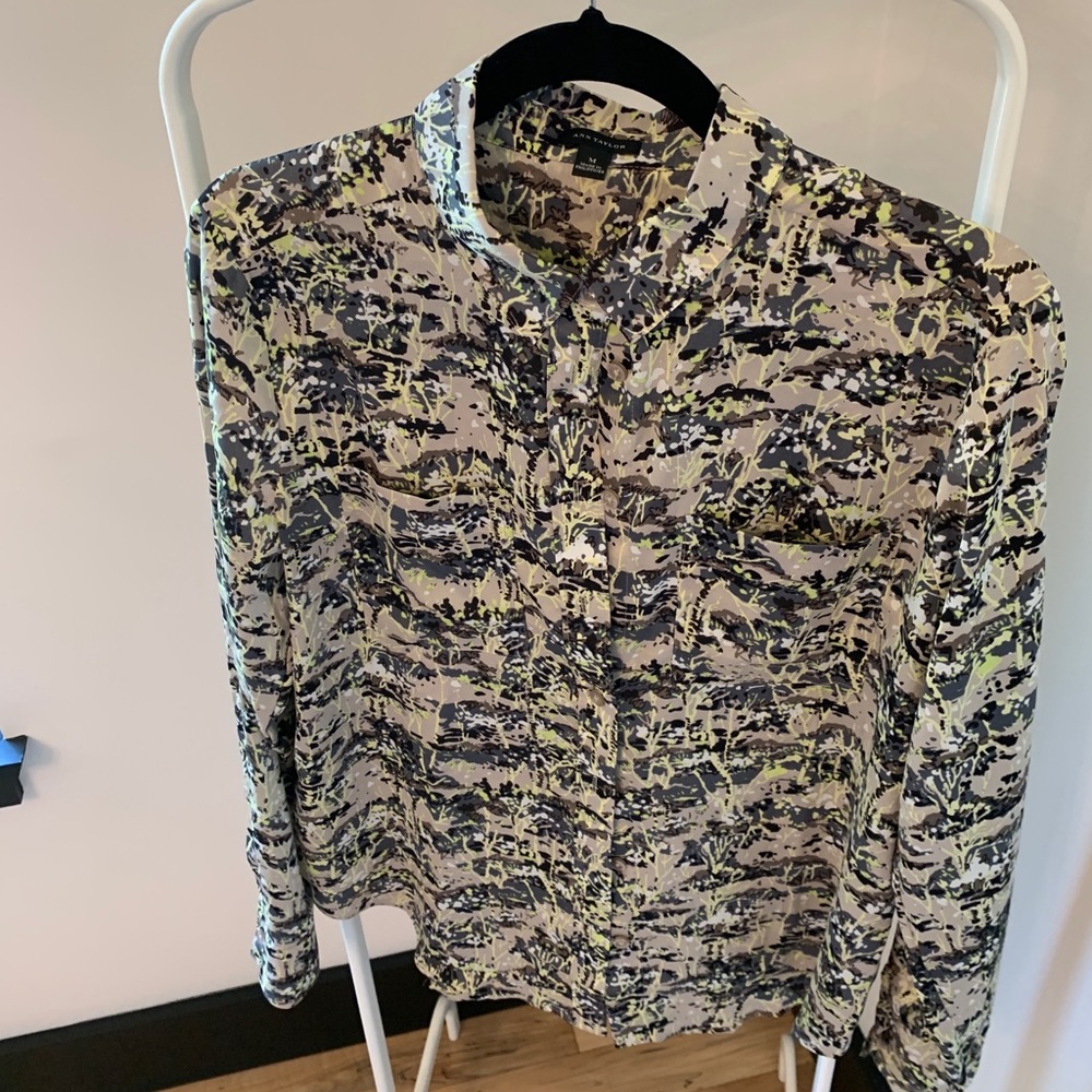 Ann Taylor patterned blouse